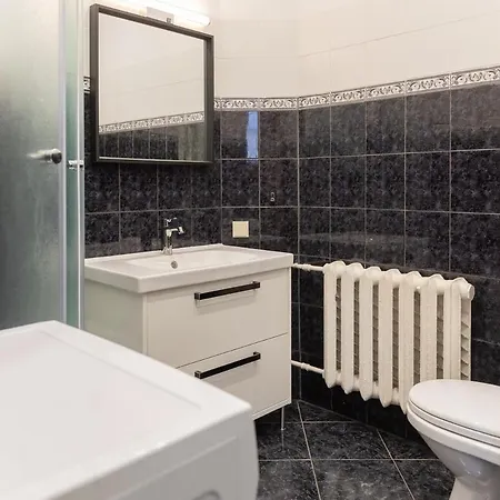 Modern 2br In Center Renovated In 2025 Riga