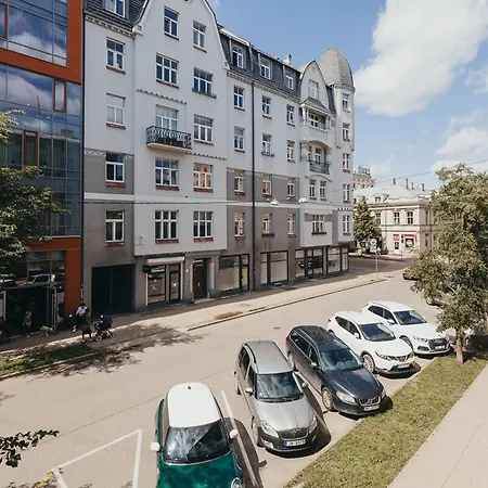 Апартаменты Modern 2br In Center Renovated In 2025 Рига