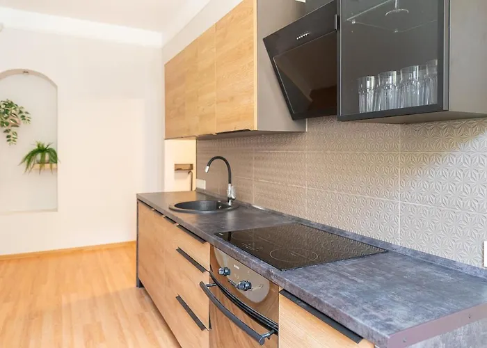 Modern 2br In Center Renovated In 2025 Рига