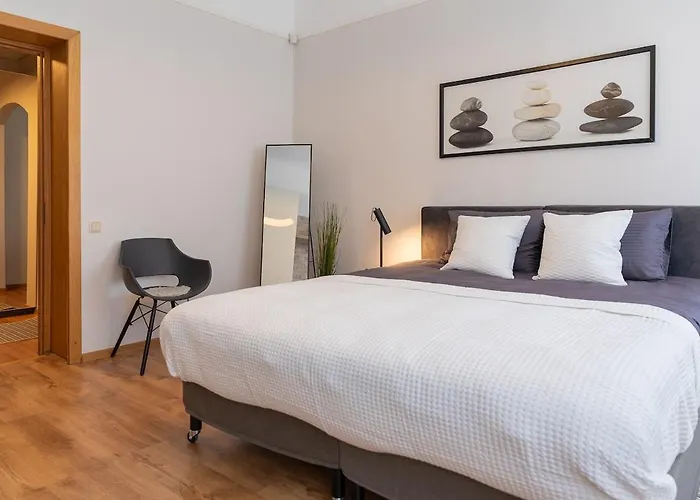 Modern 2br In Center Renovated In 2025